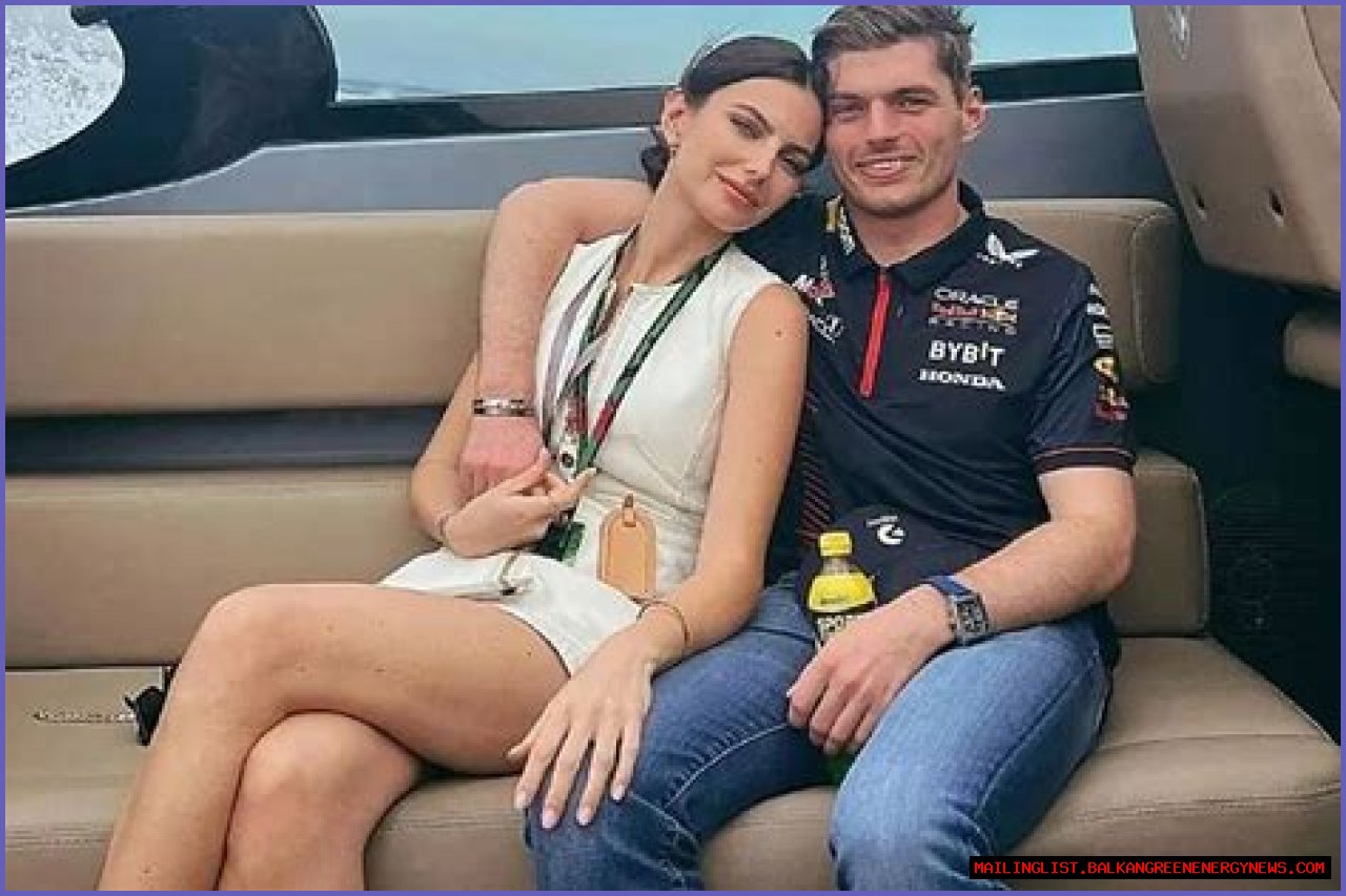 How Old Is Kelly Piquet: Unveiling The Formula 1 Beauty's Age